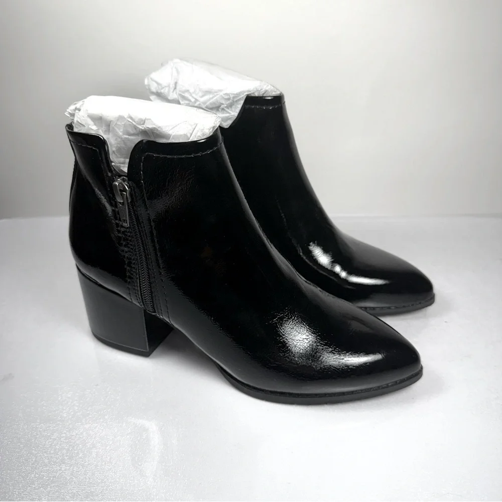 NEW BC Women's Lucky Day Ankle Boot Chunky Heel Bootie in Patent Black Size 7 - Picture 2 of 10